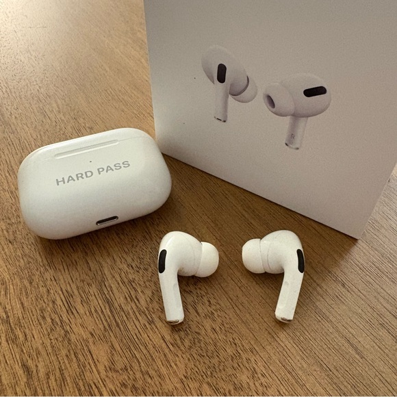 Apple AirPods Pro (1st Gen) Wireless Earbuds with Charging Case and 2 Sleeves